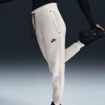 Image de PANTALON NIKE SPORTSWEAR TECH FLEECE  L Beige