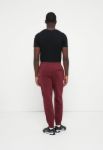 Image de NIKE SPORTSWEAR CLUB JOGGER - PANTALON D'ENTRAÎNEMENT  XS Bordeaux