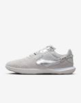 Image de NIKE STREETGATO  7.5US - 40 1/2 Blanc
