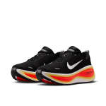 Image de NIKE VOMERO PLUS - M  11.5US - 45 1/2 Noir/orange