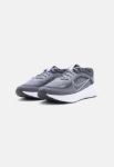 Image de NIKE STELLAR RIDE (GS)  6Y US - 38 1/2 Gris