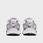 Image de NIKE V5 RNR (GS)  6Y US - 38 1/2 Gris