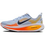 Image de NIKE VOMERO 18 - M  9US - 42 1/2 Bleu ciel